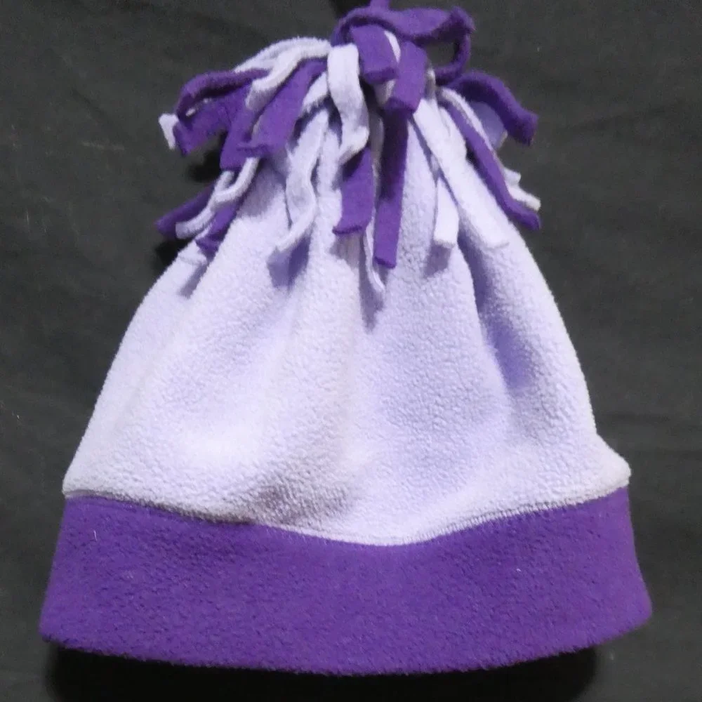 CHILDREN'S PLACE | 8-14 | Lilac and Purple Fleece Hat With Pom Pom - Picture 6 of 9